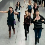 Flashmob am Heathrow Airport – Human Orchestra