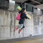 Levitation: Porträts von schwebenden Japanerinnen
