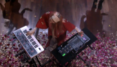 Video: Grimes bei Jimmy Fallon – Genesis