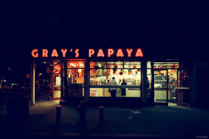Gray's Papaya, New York, NY, 2013 _ © Franck Bohbot